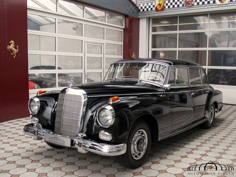 Mercedes-Benz 300 Adenauer