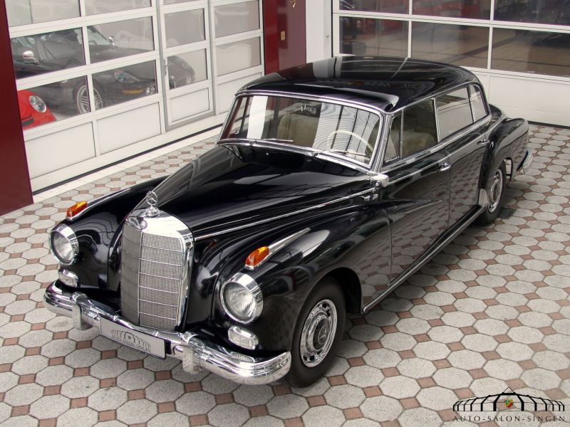 Mercedes-Benz 300 Adenauer