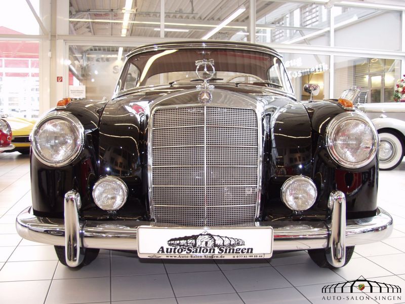 Mercedes-Benz 220 S Ponton Coupe