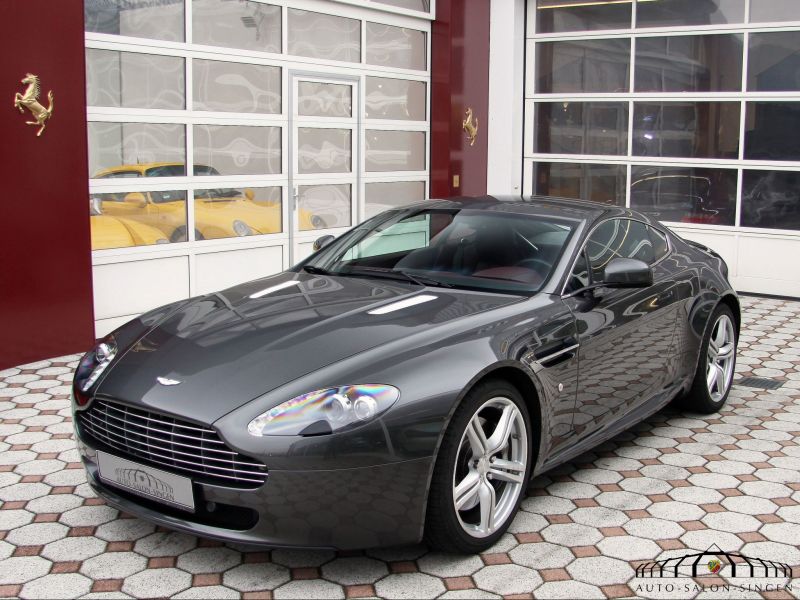 Aston Martin V8 Vantage Coupe 