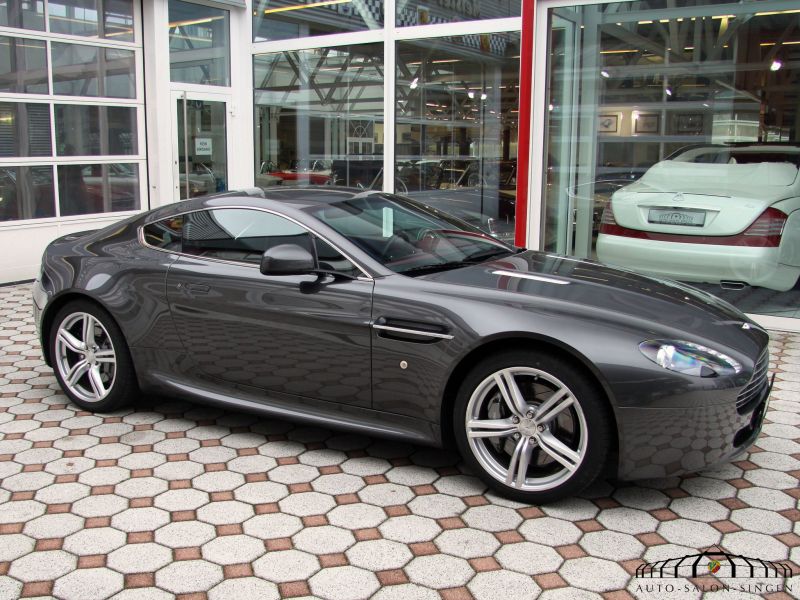 Aston Martin V8 Vantage Coupe 