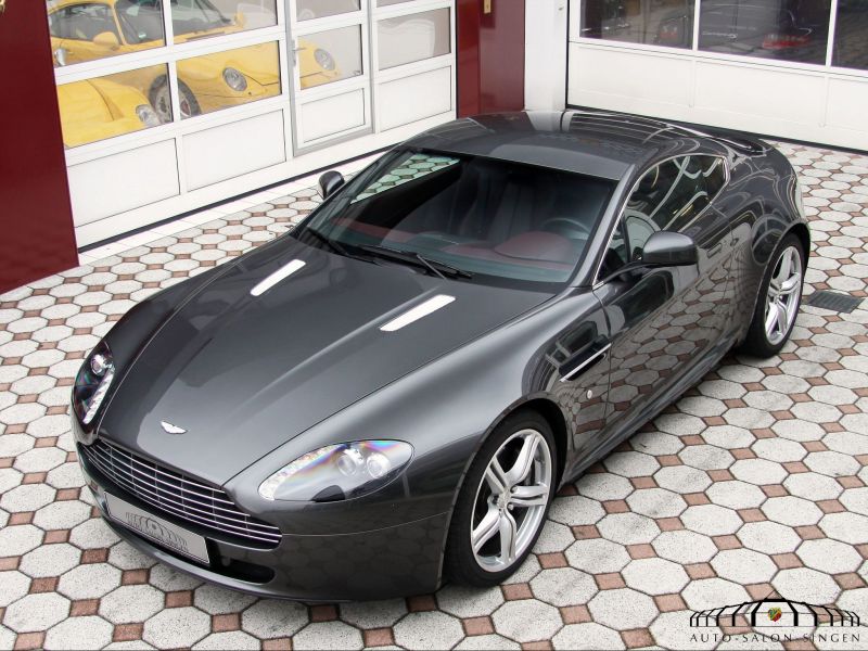 Aston Martin V8 Vantage Coupe 