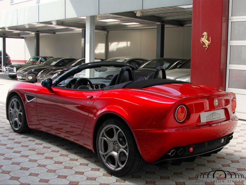 Alfa Romeo 8C Spider