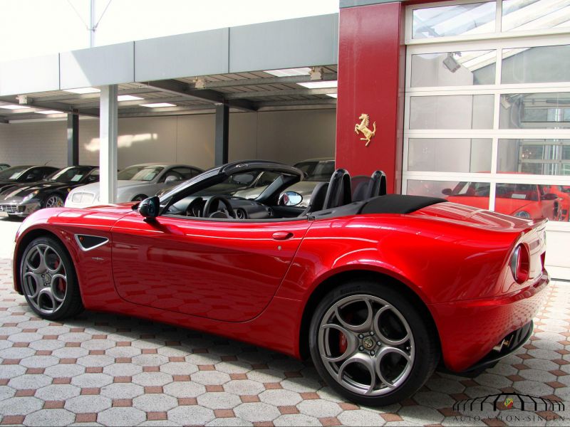 Alfa Romeo 8C Spider