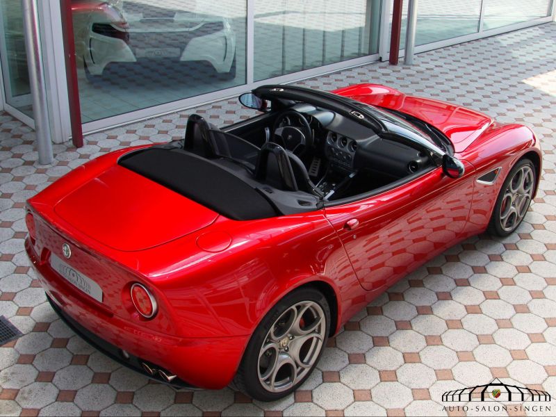 Alfa Romeo 8C Spider