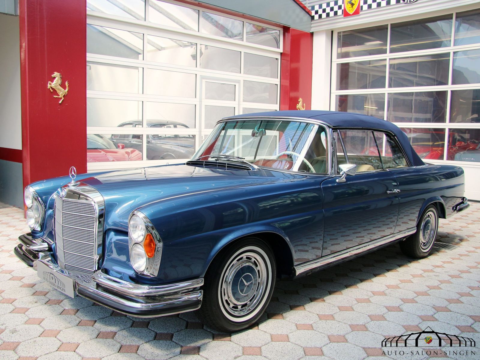 Mercedes-Benz 220 SE b Cabrio Convertible - Auto Salon Singen