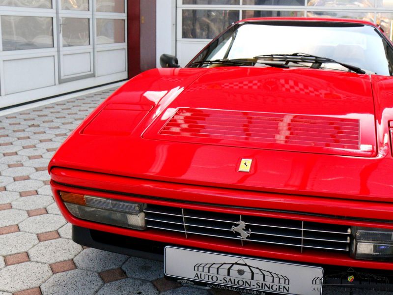 Ferrari 328 GTB