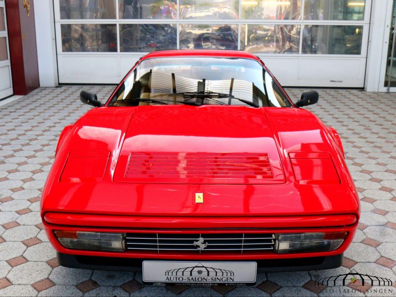 Ferrari 328 GTB