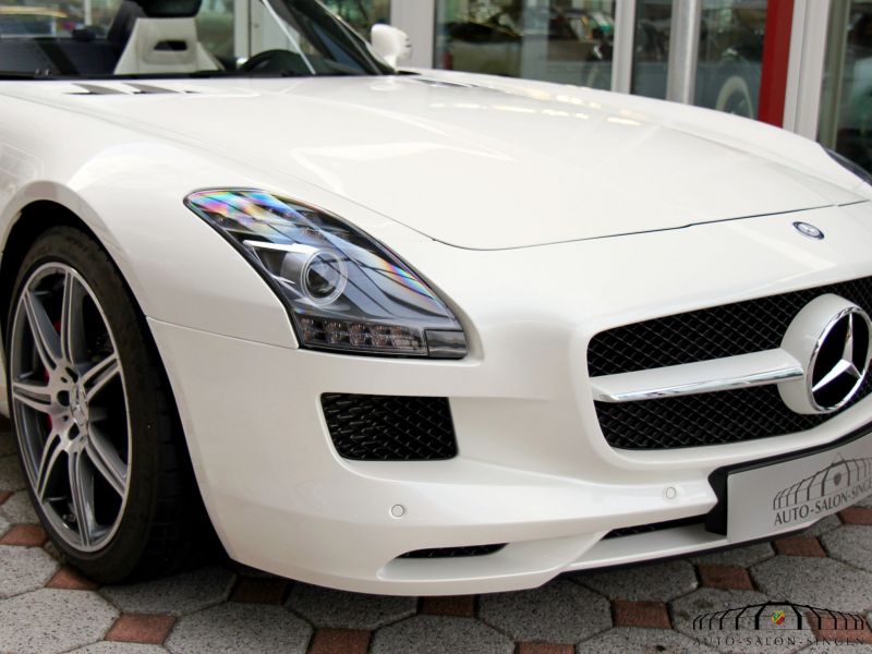 Mercedes-Benz SLS AMG Roadster