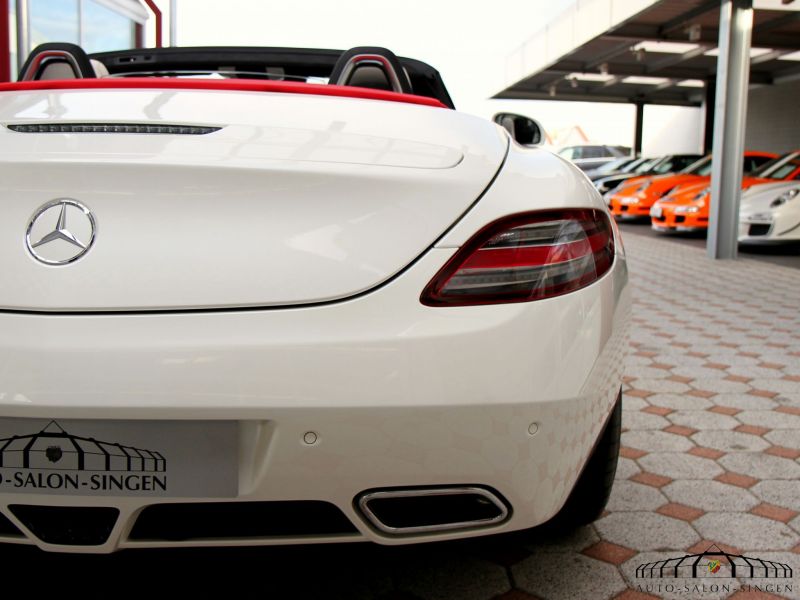 Mercedes-Benz SLS AMG Roadster