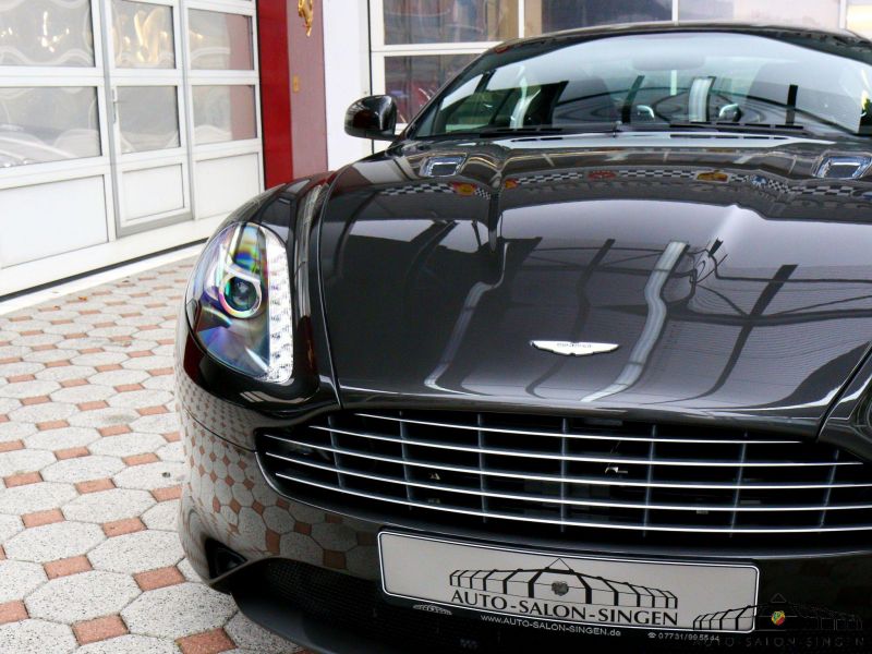 Aston Martin Virage Coupe V12