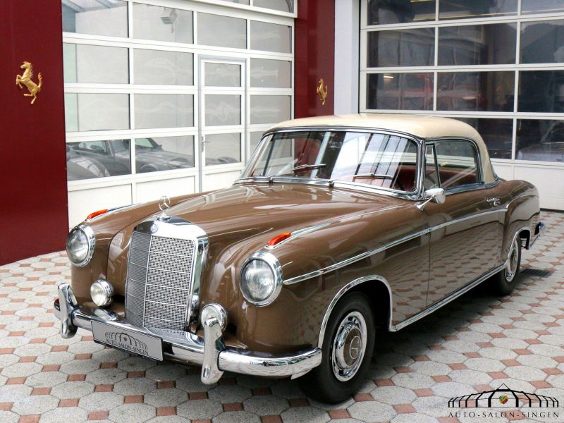 Mercedes-Benz 220 S Ponton Coupe