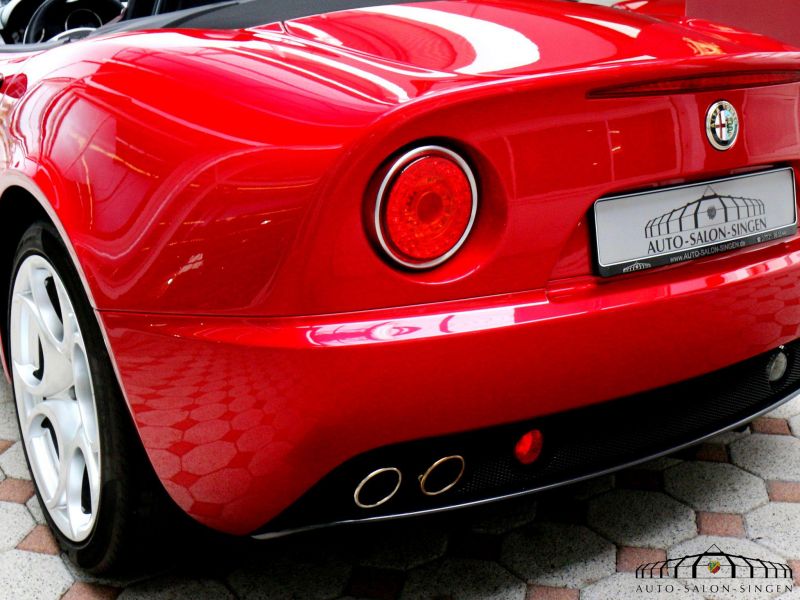 Alfa Romeo 8C Spider