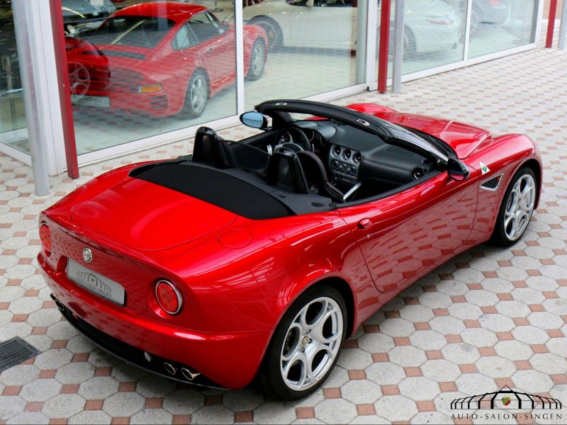 Alfa Romeo 8C Spider