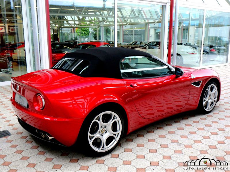 Alfa Romeo 8C Spider