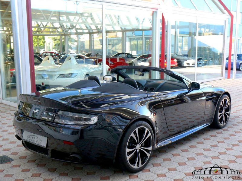 Aston Martin V12 Vantage Roadster  