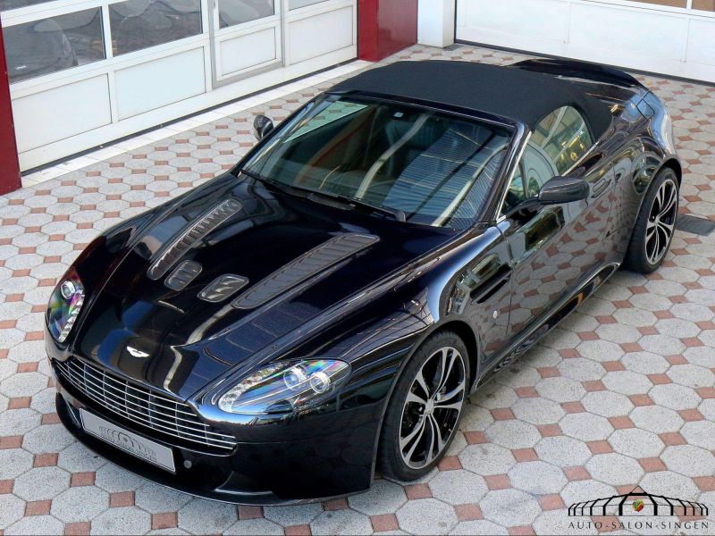 Aston Martin V12 Vantage Roadster  