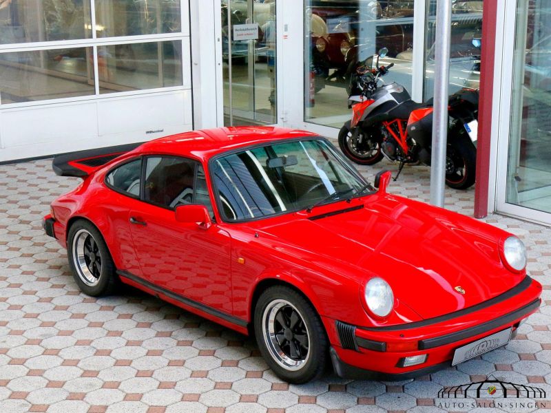 Porsche 911 Carrera 3.2