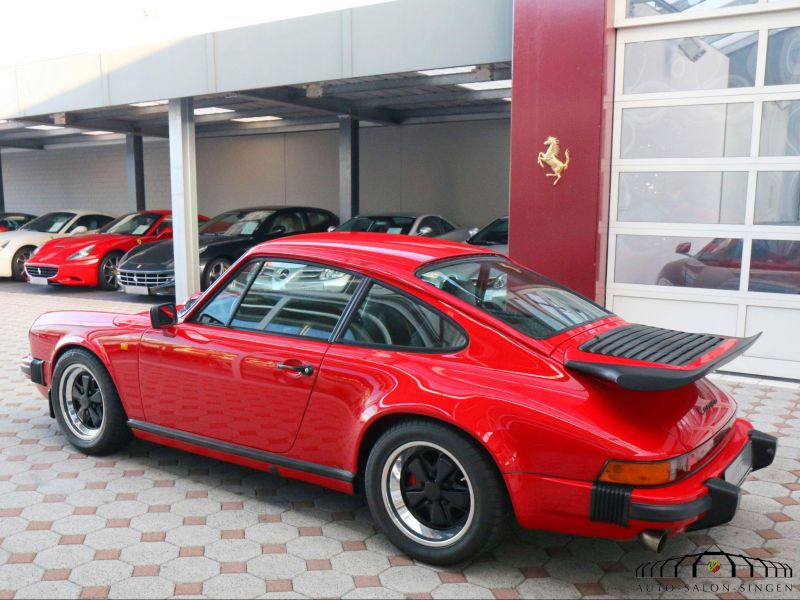 Porsche 911 Carrera 3.2