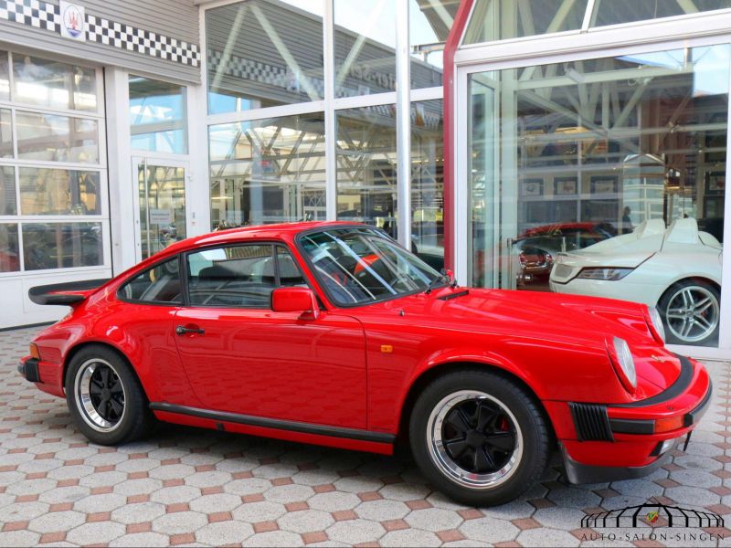 Porsche 911 Carrera 3.2