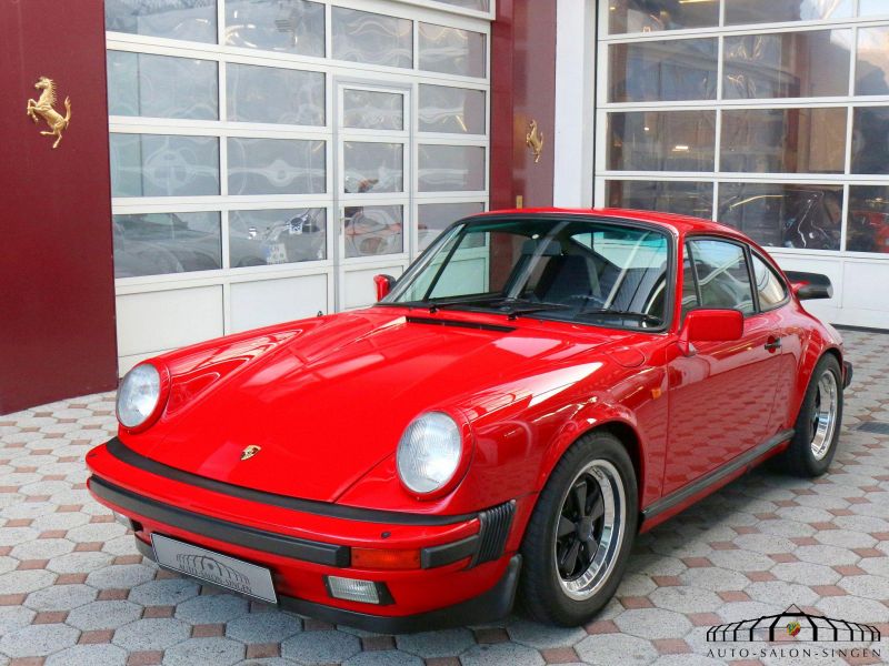 Porsche 911 Carrera 3.2