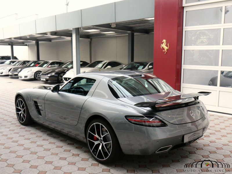 Mercedes-Benz SLS AMG GT Final Edition