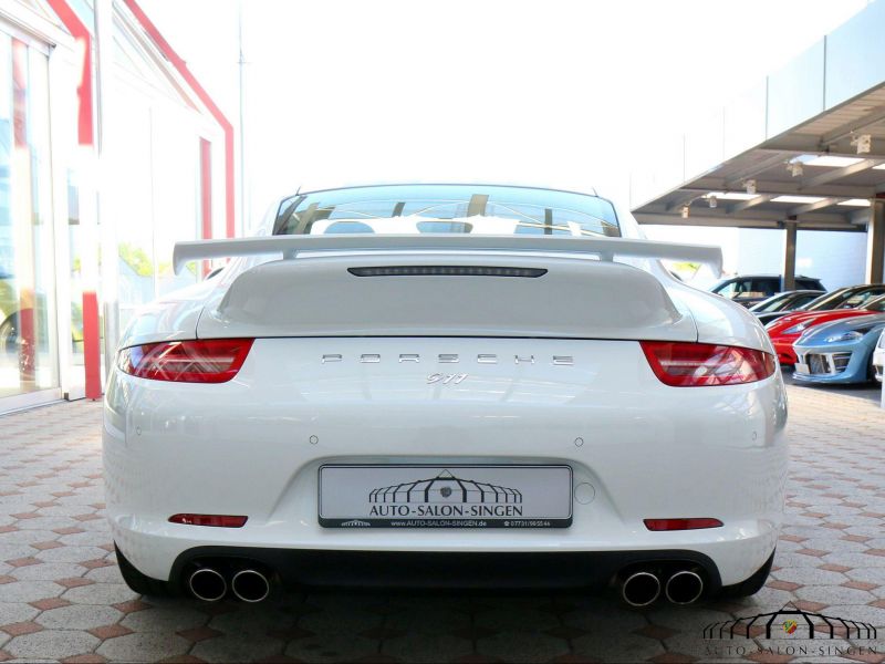 Porsche 991 Carrera S Martini Racing Edition