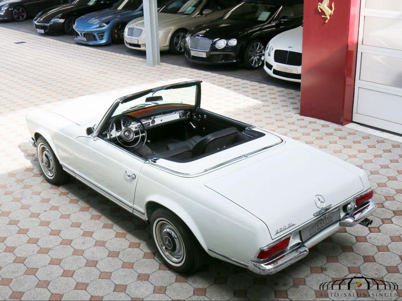 Mercedes-Benz 230 SL Pagode  