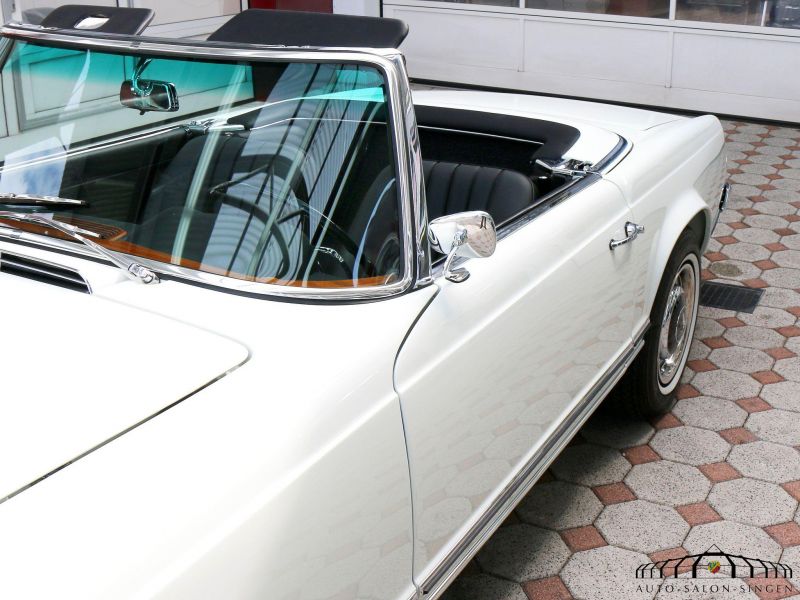 Mercedes-Benz 230 SL Pagode  