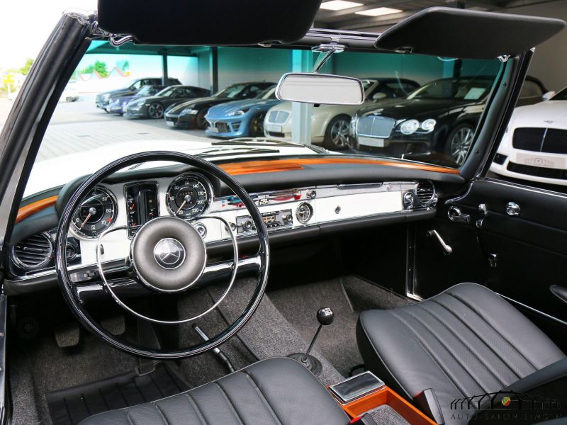 Mercedes-Benz 230 SL Pagode  