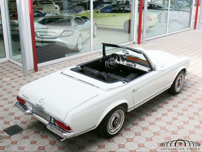 Mercedes-Benz 230 SL Pagode  