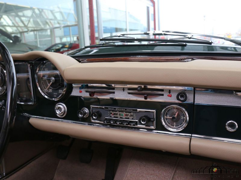 Mercedes-Benz 230 SL Pagode  