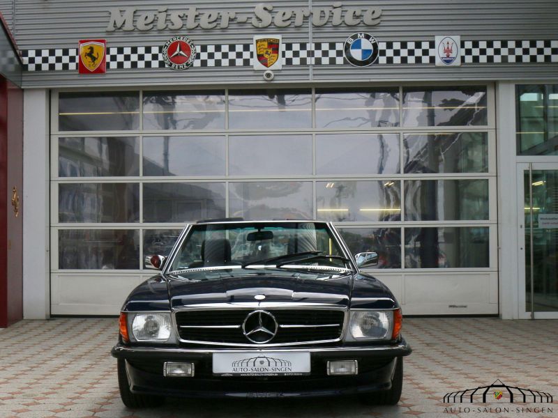 Mercedes-Benz 560 SL 6.0 AMG