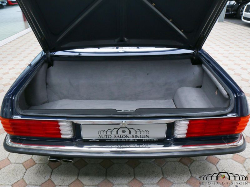 Mercedes-Benz 560 SL 6.0 AMG