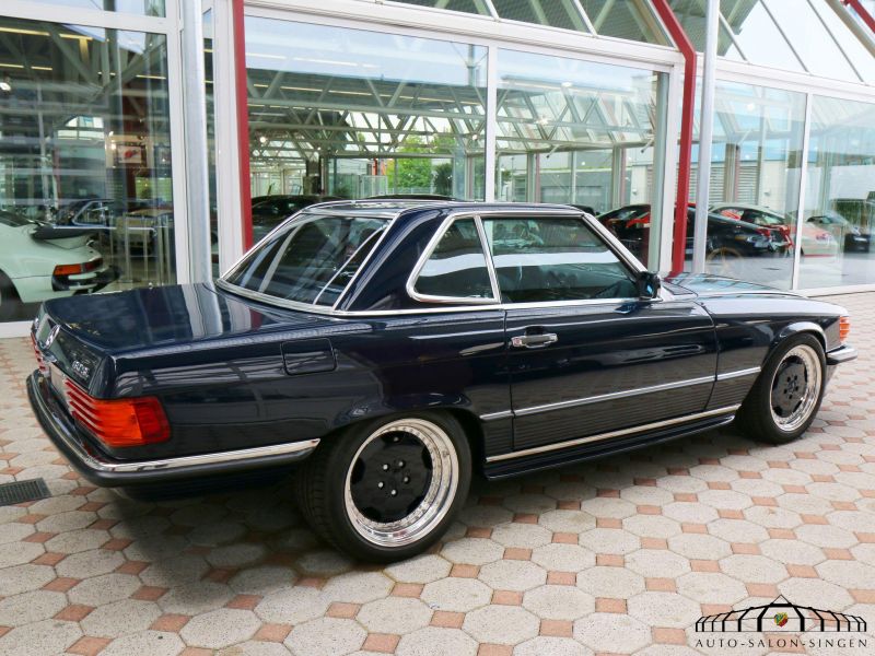 Mercedes-Benz 560 SL 6.0 AMG