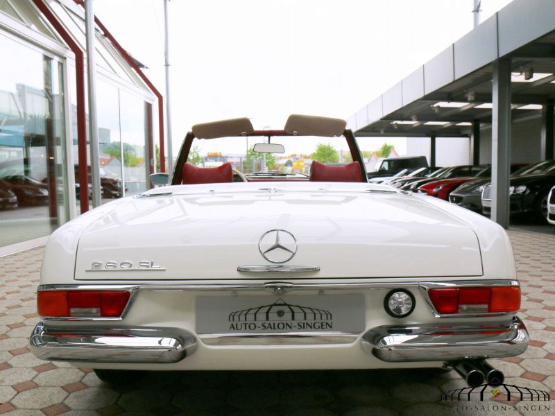 Mercedes-Benz 280 SL Pagode 