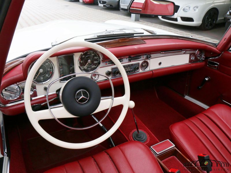 Mercedes-Benz 280 SL Pagode 