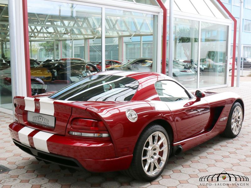 Dodge Viper SRT10