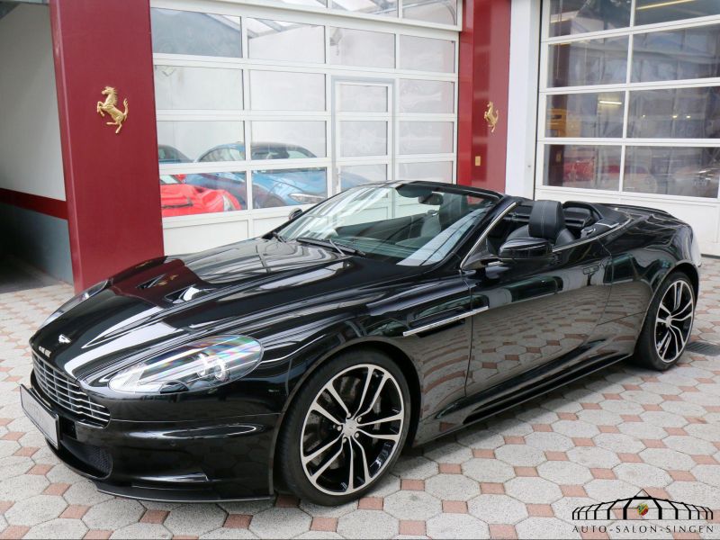 Aston Martin DBS Volante 