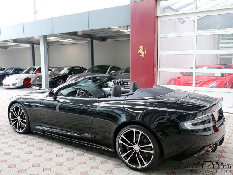 Aston Martin DBS Volante 