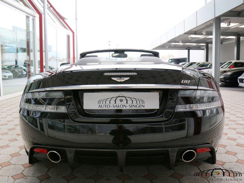 Aston Martin DBS Volante 