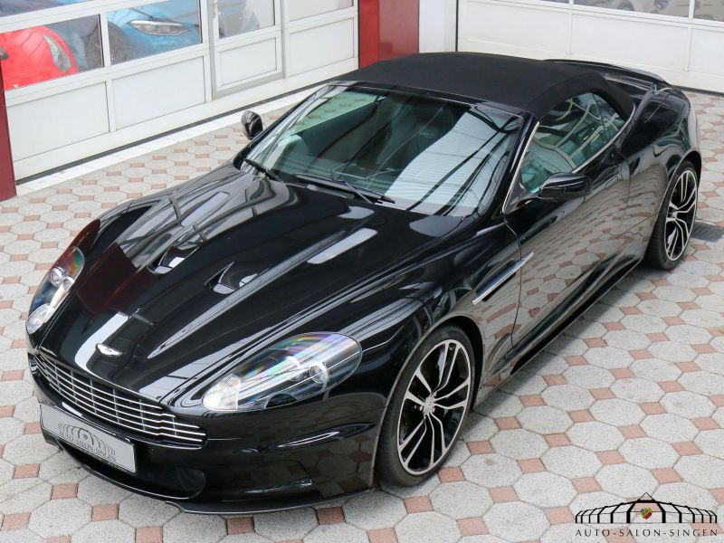 Aston Martin DBS Volante 