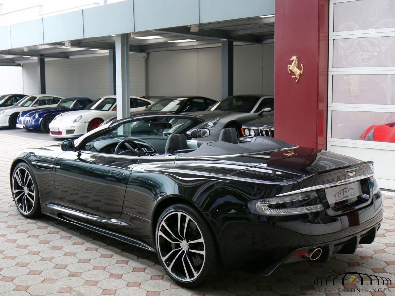 Aston Martin DBS Volante 