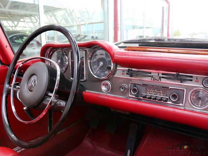 Mercedes-Benz 280 SL Pagode 