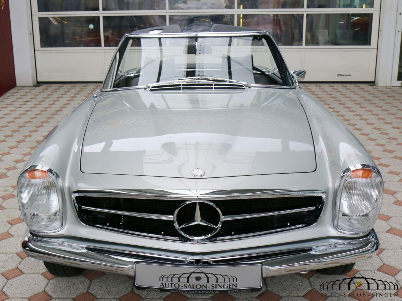 Mercedes-Benz 280 SL Pagode 