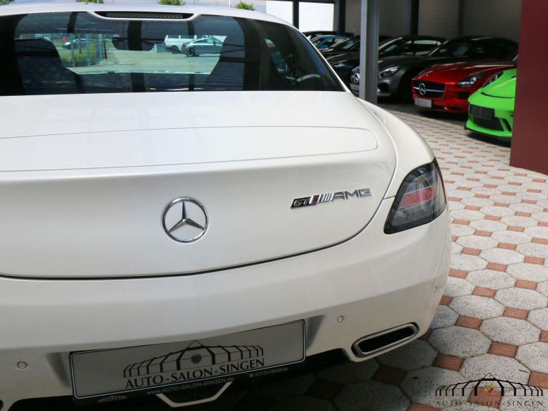 Mercedes-Benz SLS AMG GT Final Edition