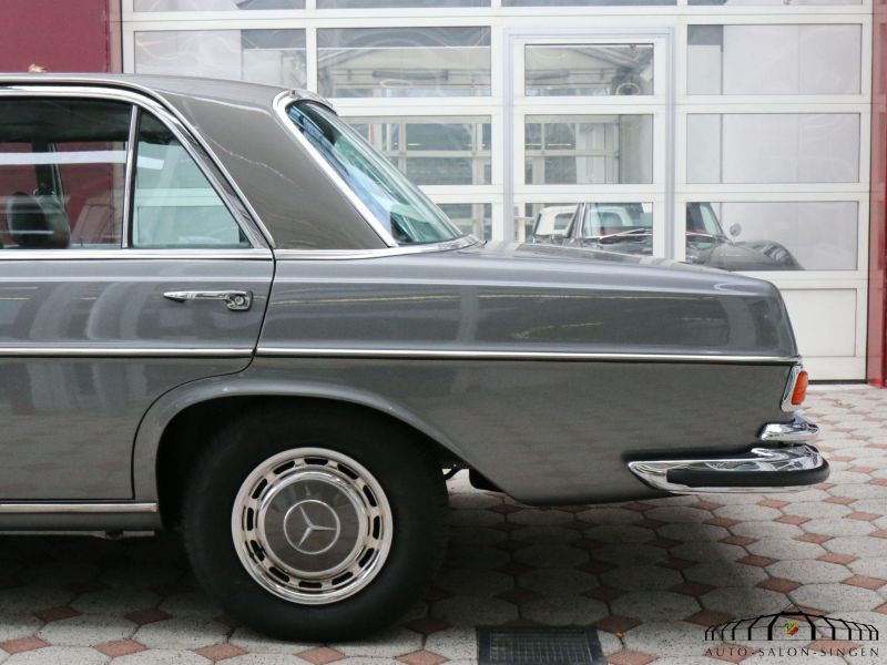 Mercedes-Benz 300 SEL 6.3