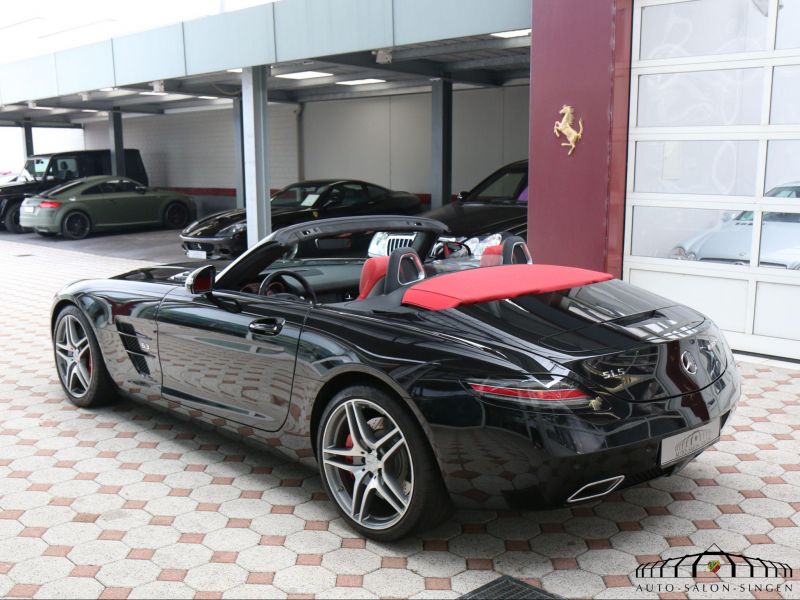 Mercedes-Benz SLS AMG GT Roadster