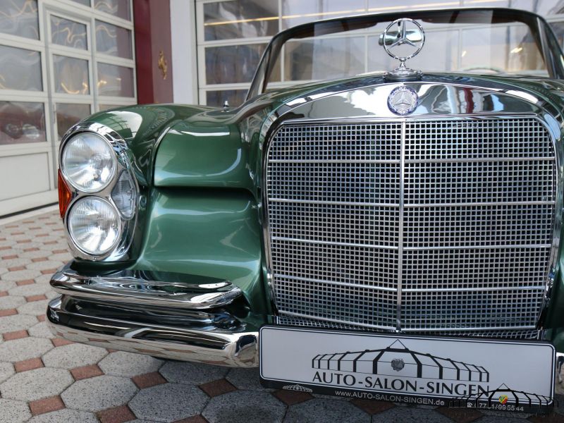 Mercedes-Benz 220 SE b Cabrio