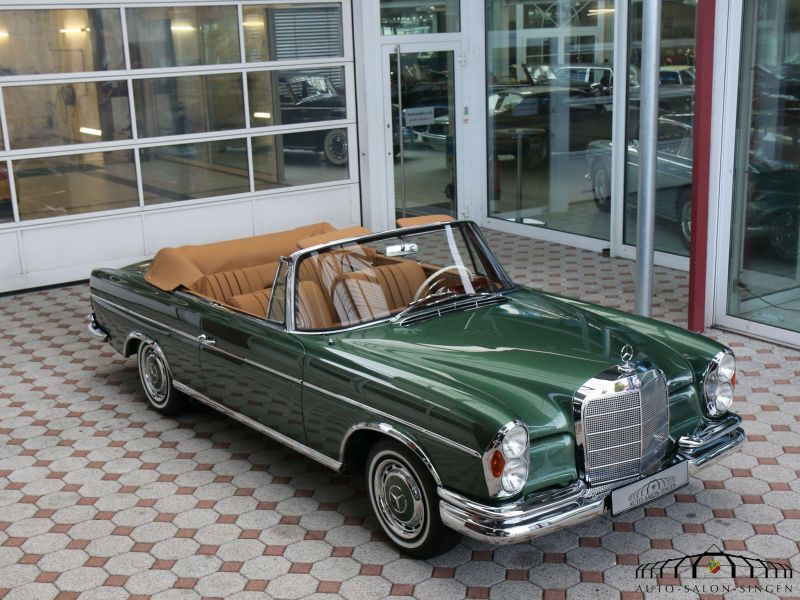 Mercedes-Benz 220 SE b Cabrio